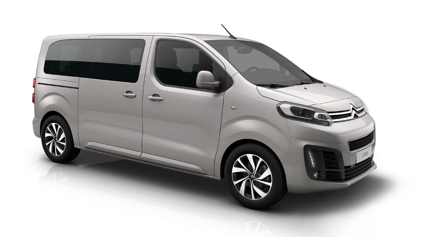 Το νέο Citroen Space Tourer θα λανσαριστεί στις διάφορες αγορές της ΕΕ μέσα στο 1ο 6μηνο του 2016. 