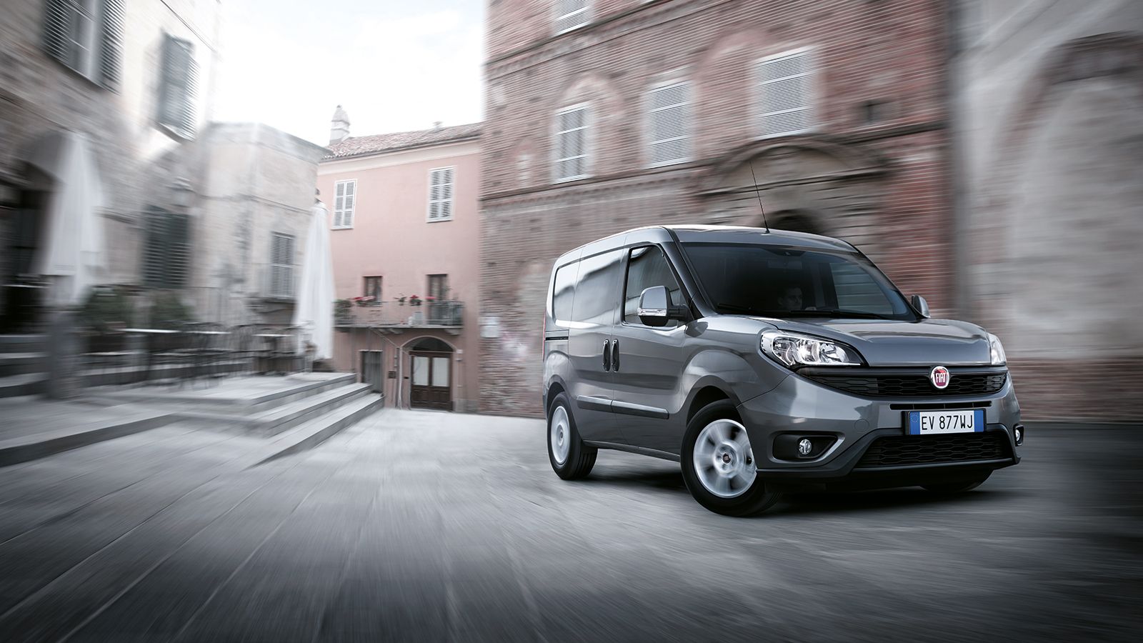 Το Fiat Doblo Cargo κυριαρχεί επί σειρά ετών στις πωλήσεις και της ελληνικής αγοράς, στην κατηγορία των Vanettes. 