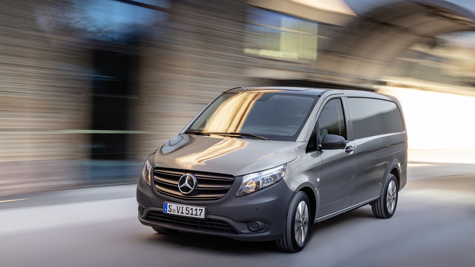 Το Mercedes-Benz Vito διακρίνεται για την αποδοτικό του, ειδικά στις –αποκλειστικές για την ελληνική αγορά- εκδόσεις «PRO». 