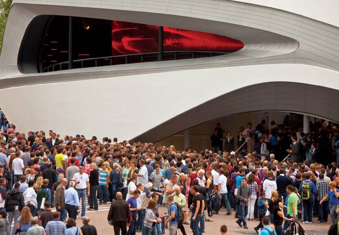 Περισσότεροι από 400.000 επισκέπτες και 12.000 εκπρόσωποι του διεθνούς Τύπου είχαν την ευκαιρία να δουν από κοντά 189 πρεμιέρες προϊόντων στον ευρύτερ