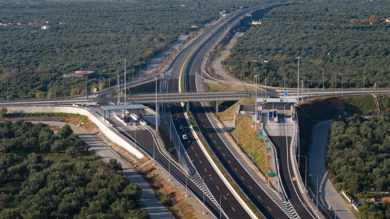 Μειώσεις έως και 0,20 ευρώ θα ισχύσουν στους σταθμούς διοδίων του αυτοκινητόδρομου Μορέα από τα μεσάνυχτα της Πρωτοχρονιάς του 2021.