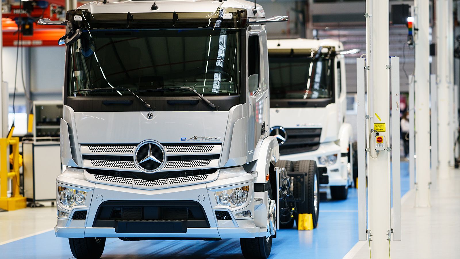 Στη μονάδα «Future Truck Center» του Worth θα παράγονται και άλλα E-Trucks της Mercedes-Benz, όπως το eEconic και το eActros LongHaul.
