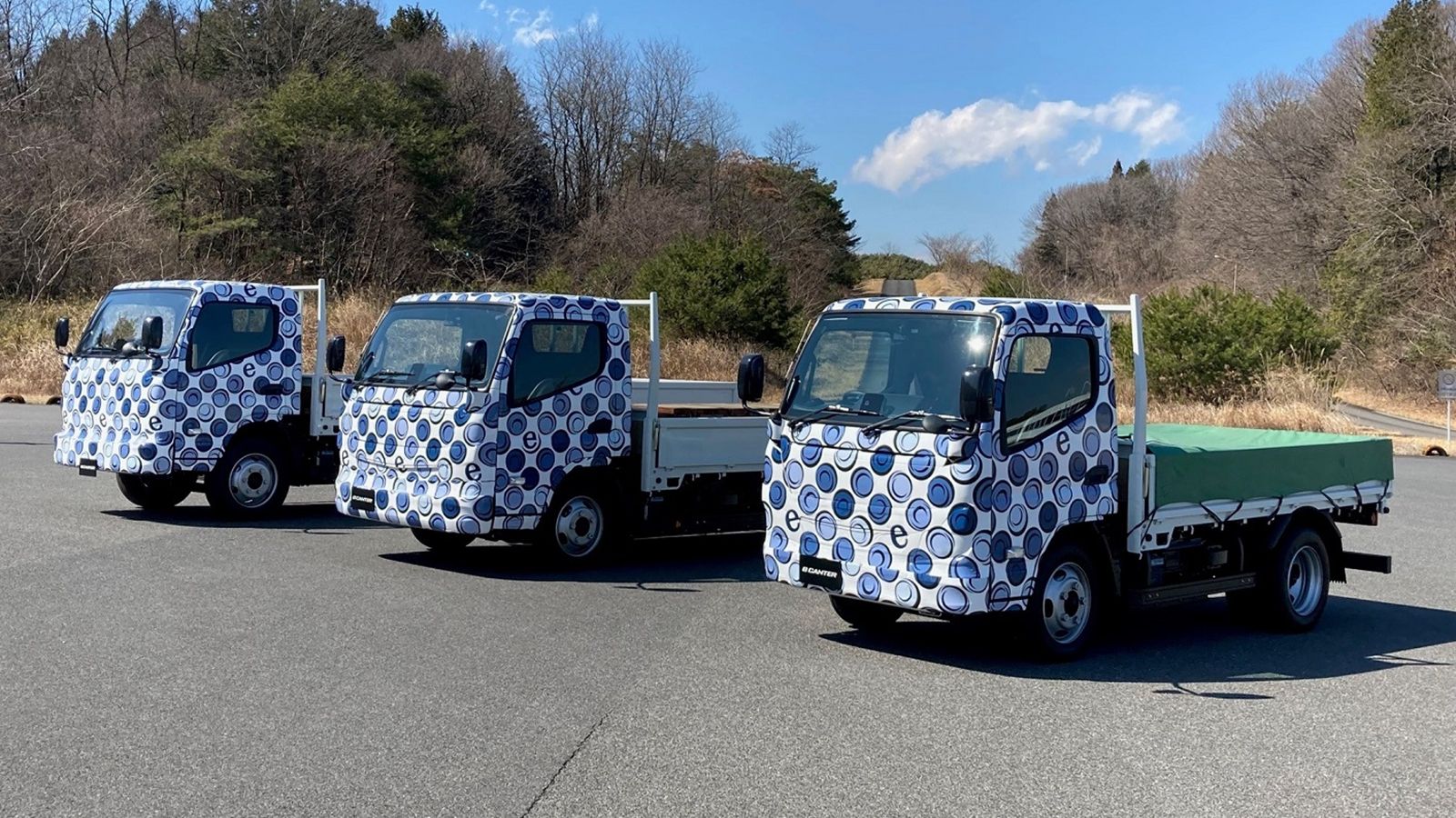 Αυτή είναι η πρώτη εικόνα που έχουμε για το νέο, ηλεκτρικό FUSO eCanter, το οποίο -στο πλαίσιο των δοκιμών- του έχει διανύσει ήδη πάνω από 1 εκ. χιλιό