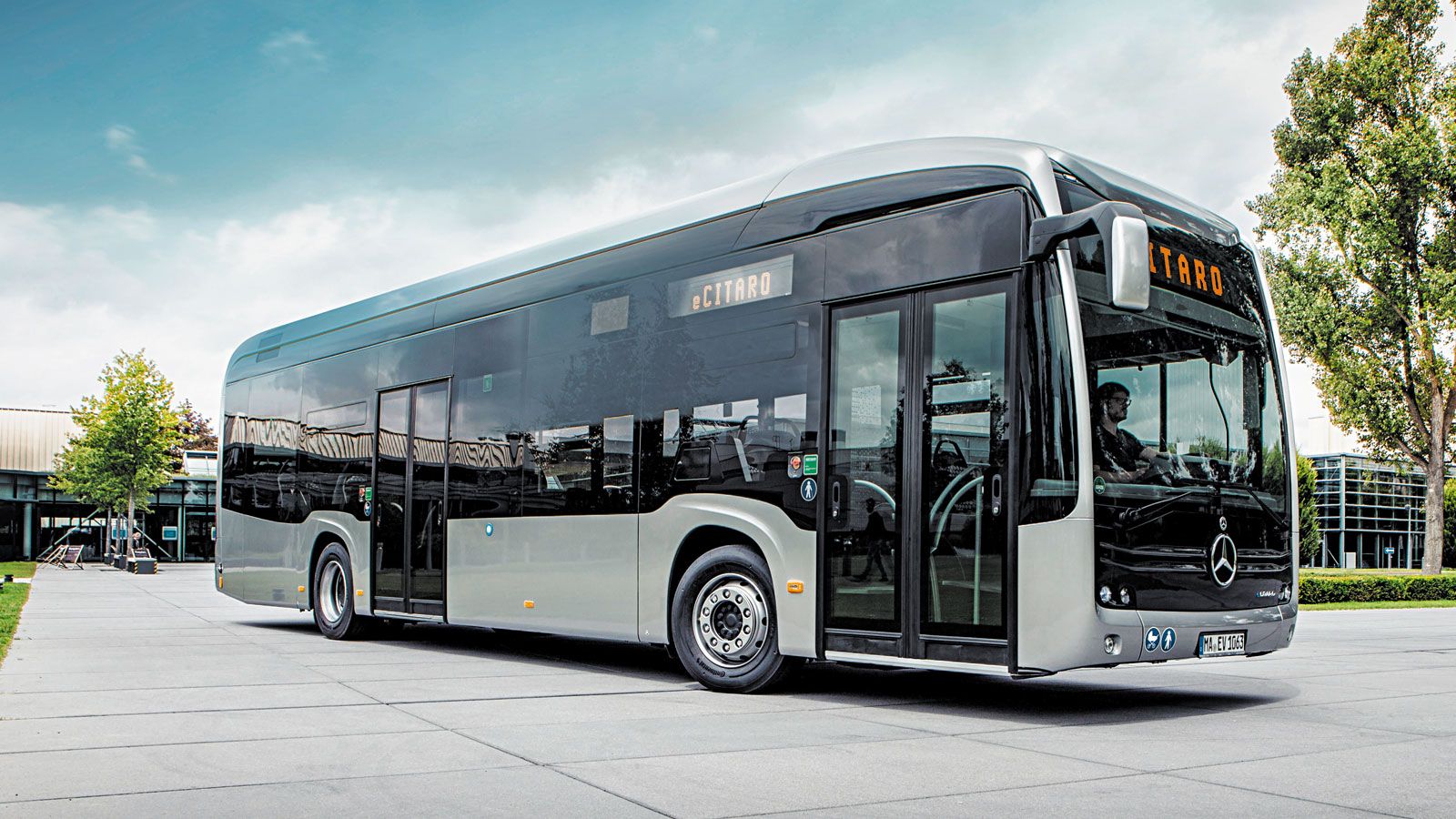 Παγκόσμια πρεμιέρα για το Mercedes eCitaro!