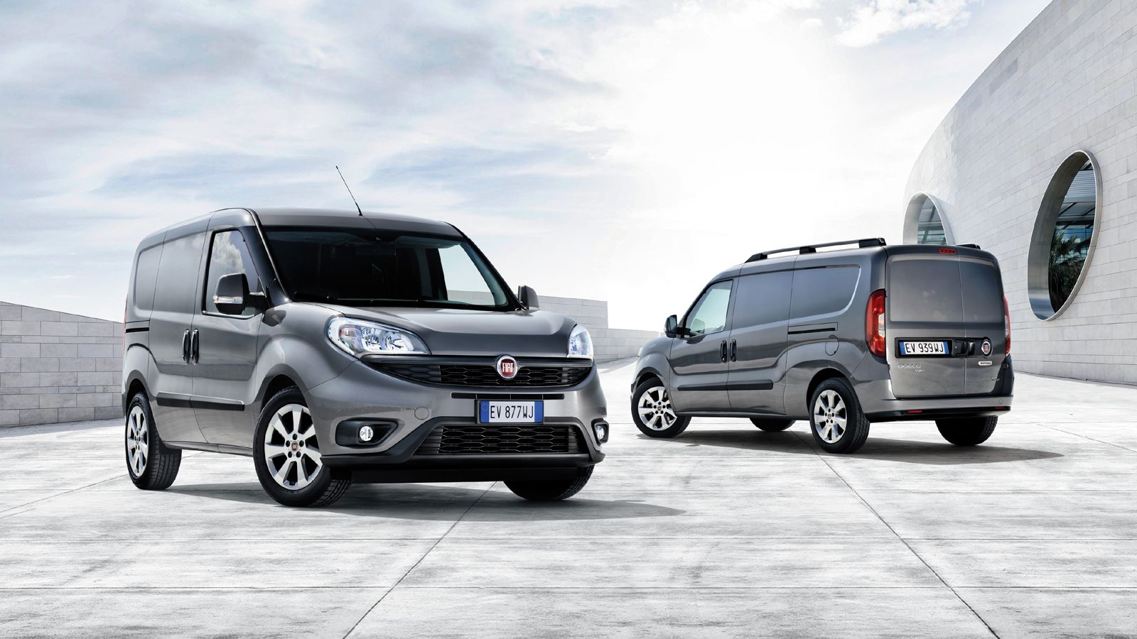 Το Fiat Doblo Cargo είναι διαθέσιμο στην παρούσα φάση με κόστος αγοράς από 14.440 ευρώ και Όφελος από 2.000 – 3.500 ευρώ αναλόγως της έκδοσης.