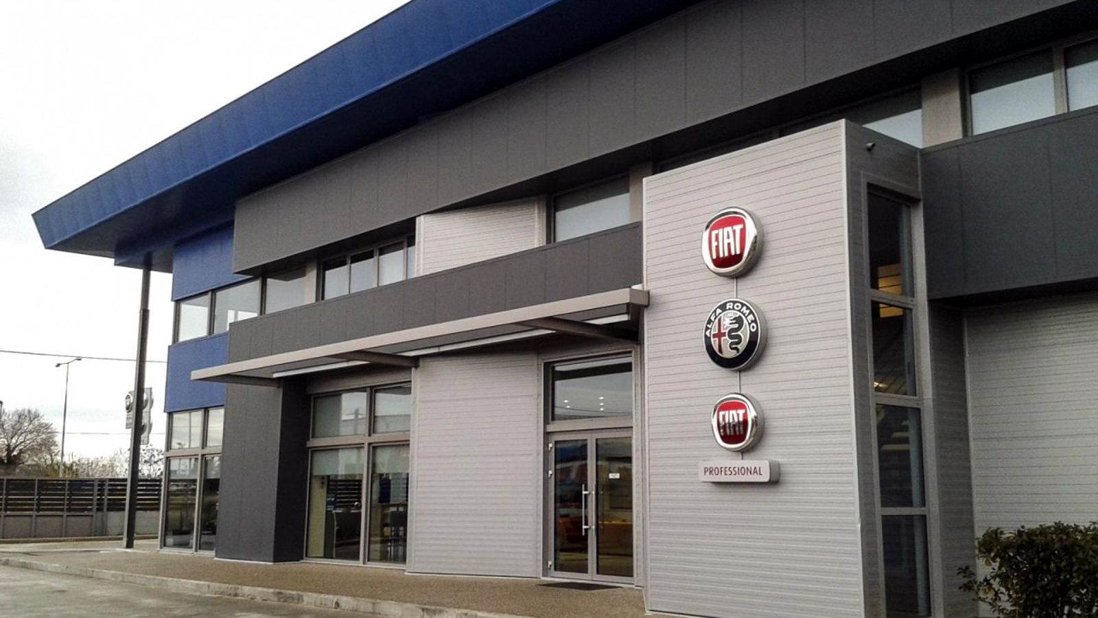 Νέες εγκαταστάσεις και υψηλές υπηρεσίες πριν και μετά την πώληση, προσφέρει η FMS για τις εταιρείες Fiat, Fiat Professional και Alfa Romeo.