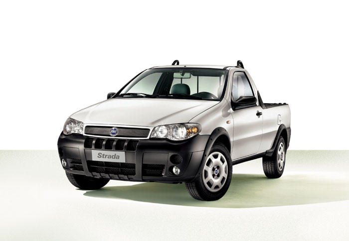 Dacia Logan Pick Up vs Fiat Strada