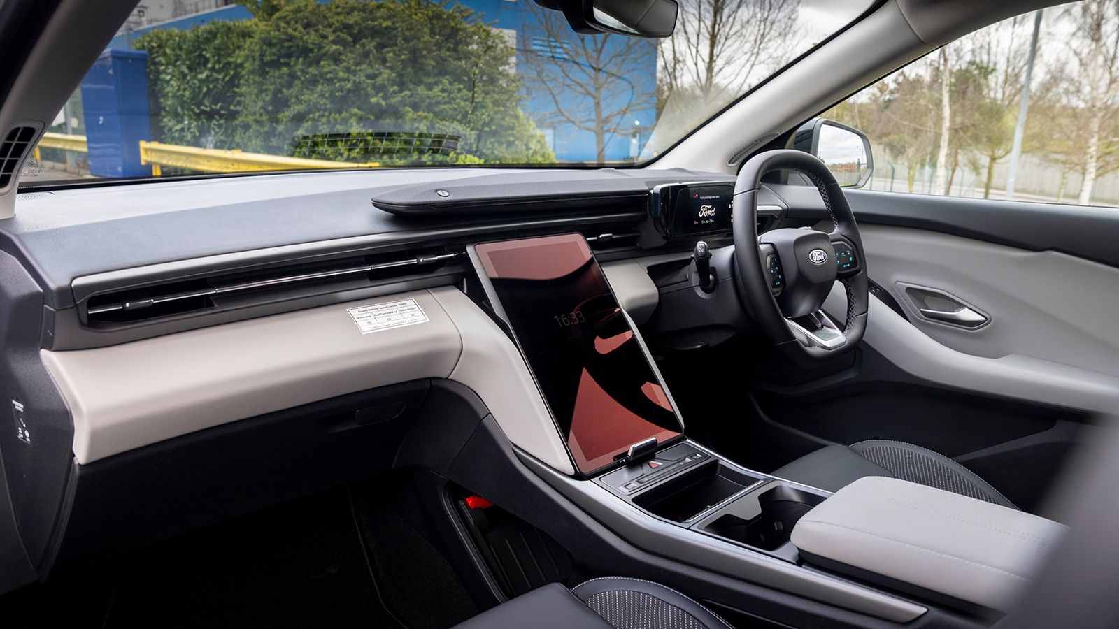 Ford Explorer Van: εσωτερικό καμπίνας επιβατών