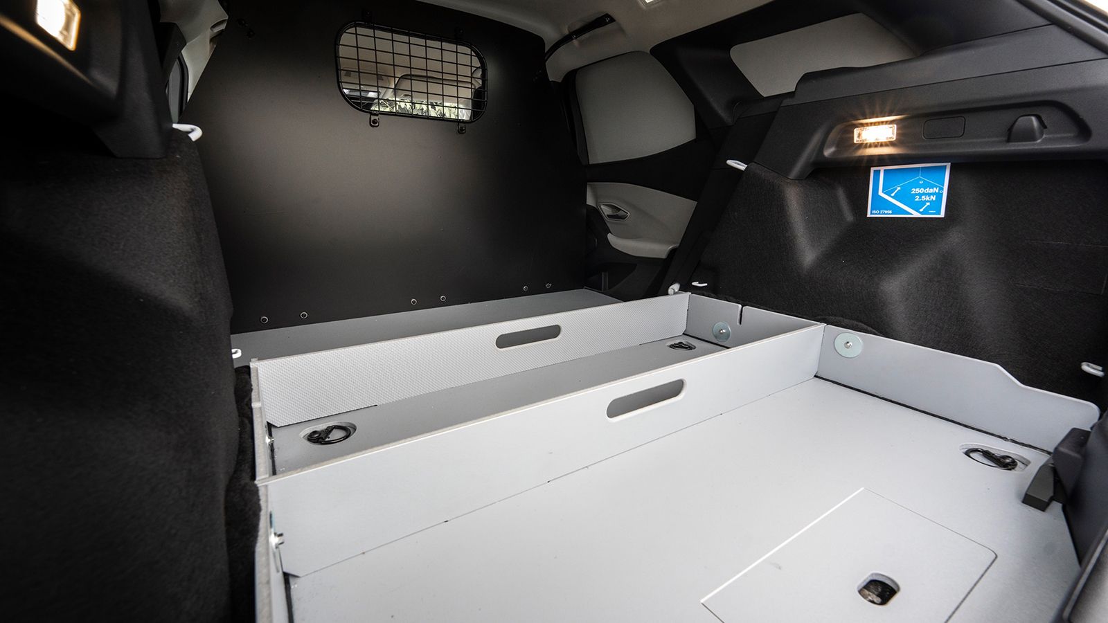 Ford Explorer Van: χώρος φόρτωσης