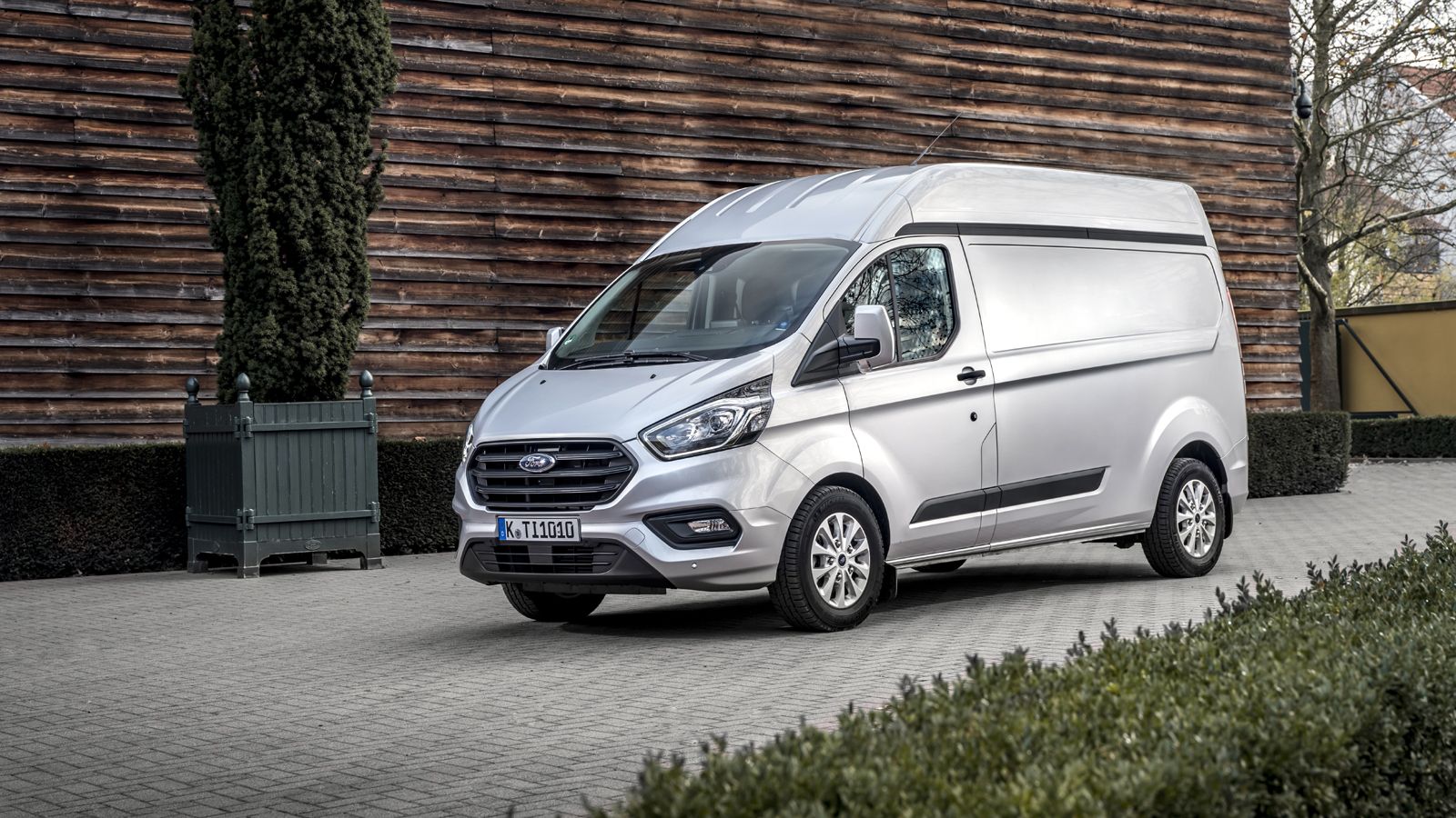 Με 111 νέες ταξινομήσεις, η Ford ήταν η κορυφαία σε πωλήσεις εταιρεία μέσα στον Φεβρουάριο ενώ την ακολούθησαν οι Fiat Professional (90 οχήματα) και