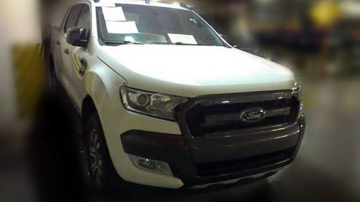 Το ανανεωμένο Ford Ranger αναμένεται να διατηρήσει τις έντονες καμπύλες στη σχεδίαση του αμαξώματος ωστόσο, η μάσκα του είναι πλήρως τροποποιημένη. 