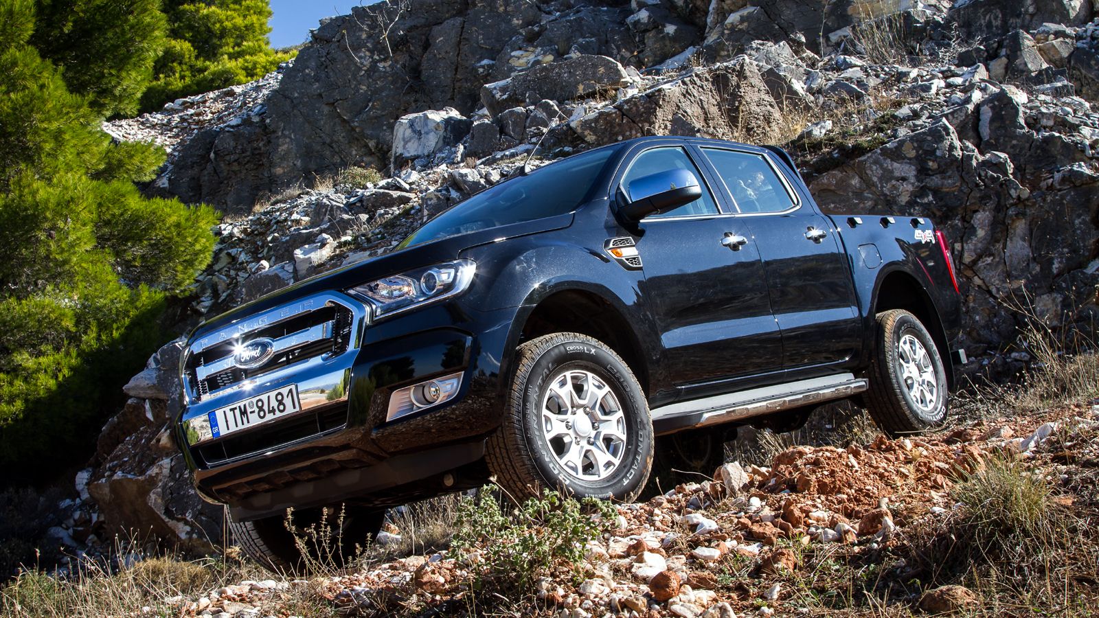 Στο νέο τεύχος του Auto Τρίτη Αγορά Επαγγελματικών φιλοξενούμε την αναλυτική δοκιμή του νέου Ford Ranger XLT με τον πετρελαιοκινητήρα των 160 ίππων.