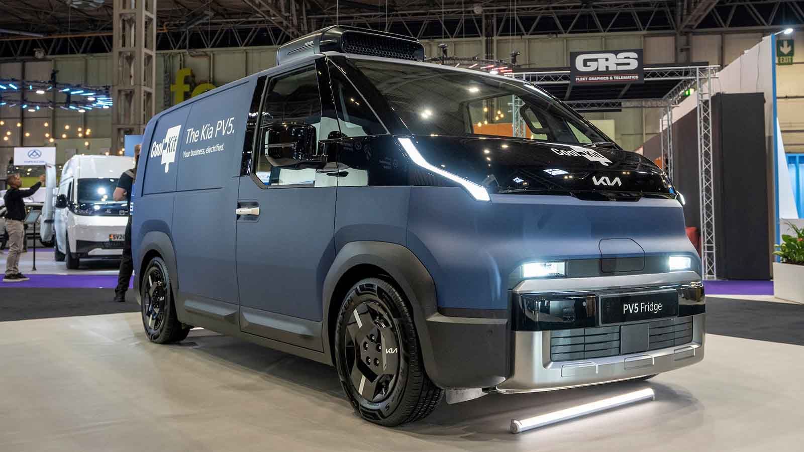 Το Kia PV5 Cargo με αμάξωμα ψυκτικού μηχανήματος.