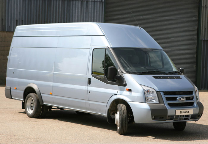 Νέο Ford Transit 200 ίππων