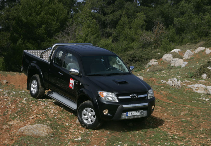 Δοκιμάζουμε το Hilux 4x4 Extra Cab 120 PS