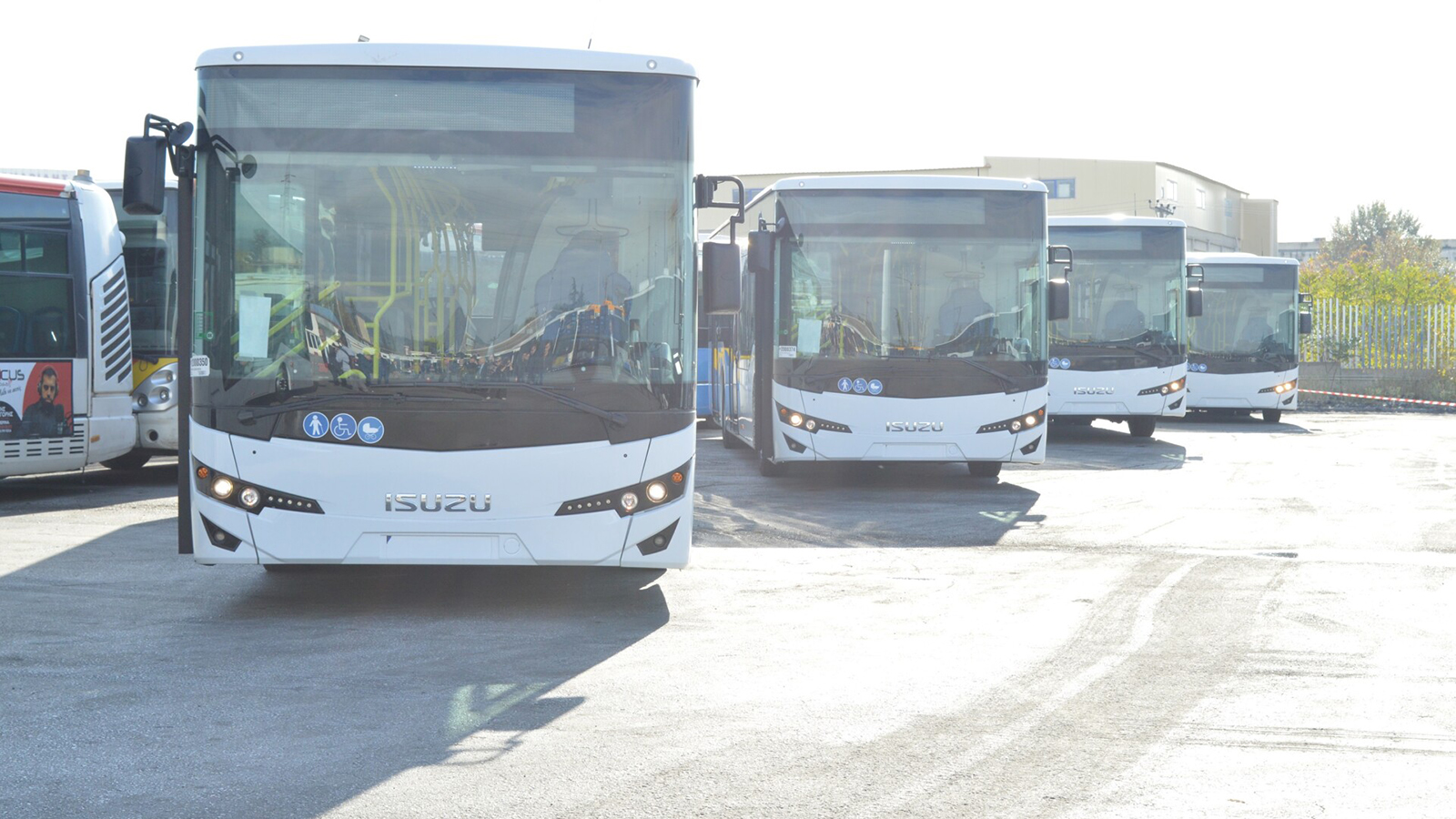 ISUZU: 15 καινούργια λεωφορεία CITIPORT 12 στη Θεσσαλονίκη!