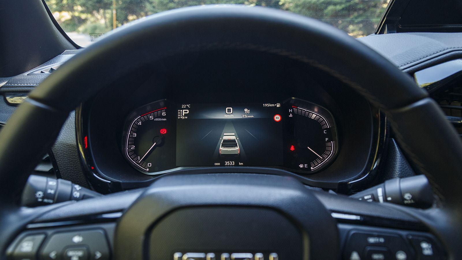 Isuzu D-Max Double Cab 2,2 Auto: πίνακας οργάνων