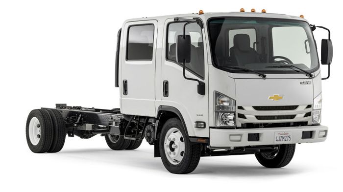 Το Isuzu N-Series αναμένεται να ξεκινήσει την εμπορική του πορεία και στην αγορά των ΗΠΑ με το λογότυπο της Chevrolet. 