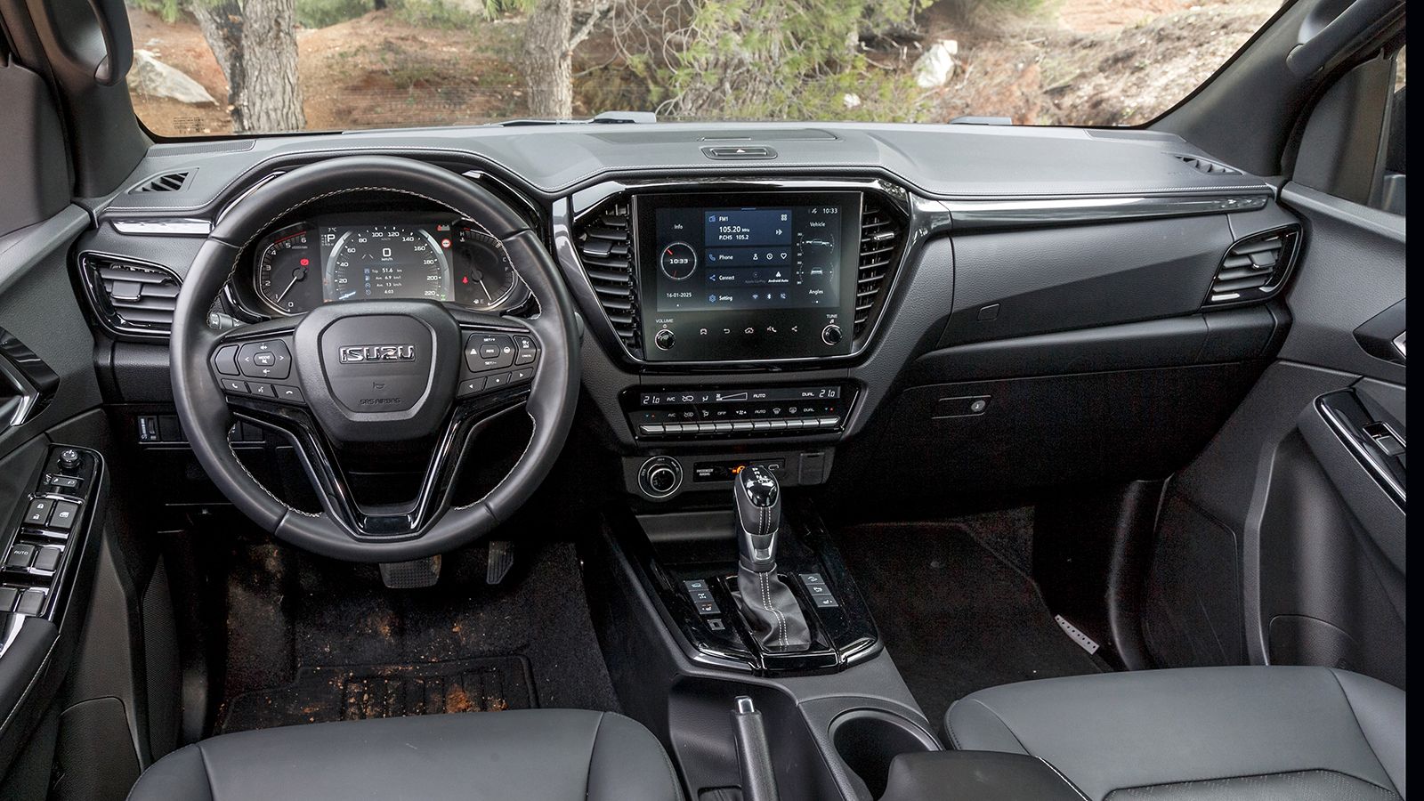εσωτερικό isuzu d-max