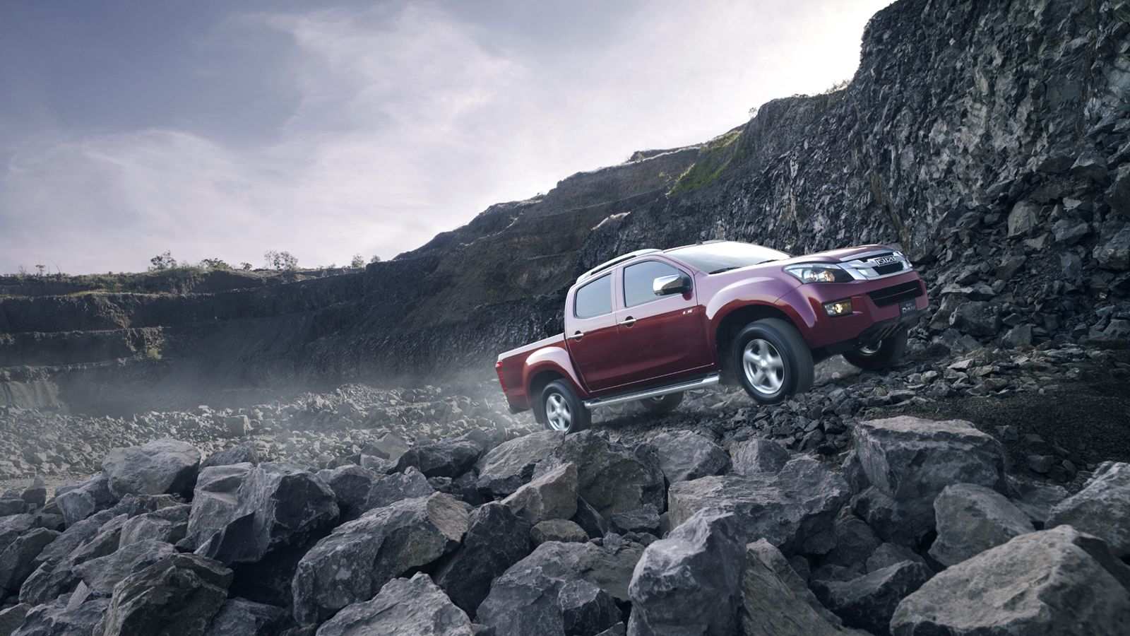 Η Isuzu με το σκληροτράχηλο και επιβλητικό D-Max αναμένεται να δώσει το δυναμικό παρόν στην Έκθεση «Αυτοκίνηση 2016» από 22-30 Οκτωβρίου.