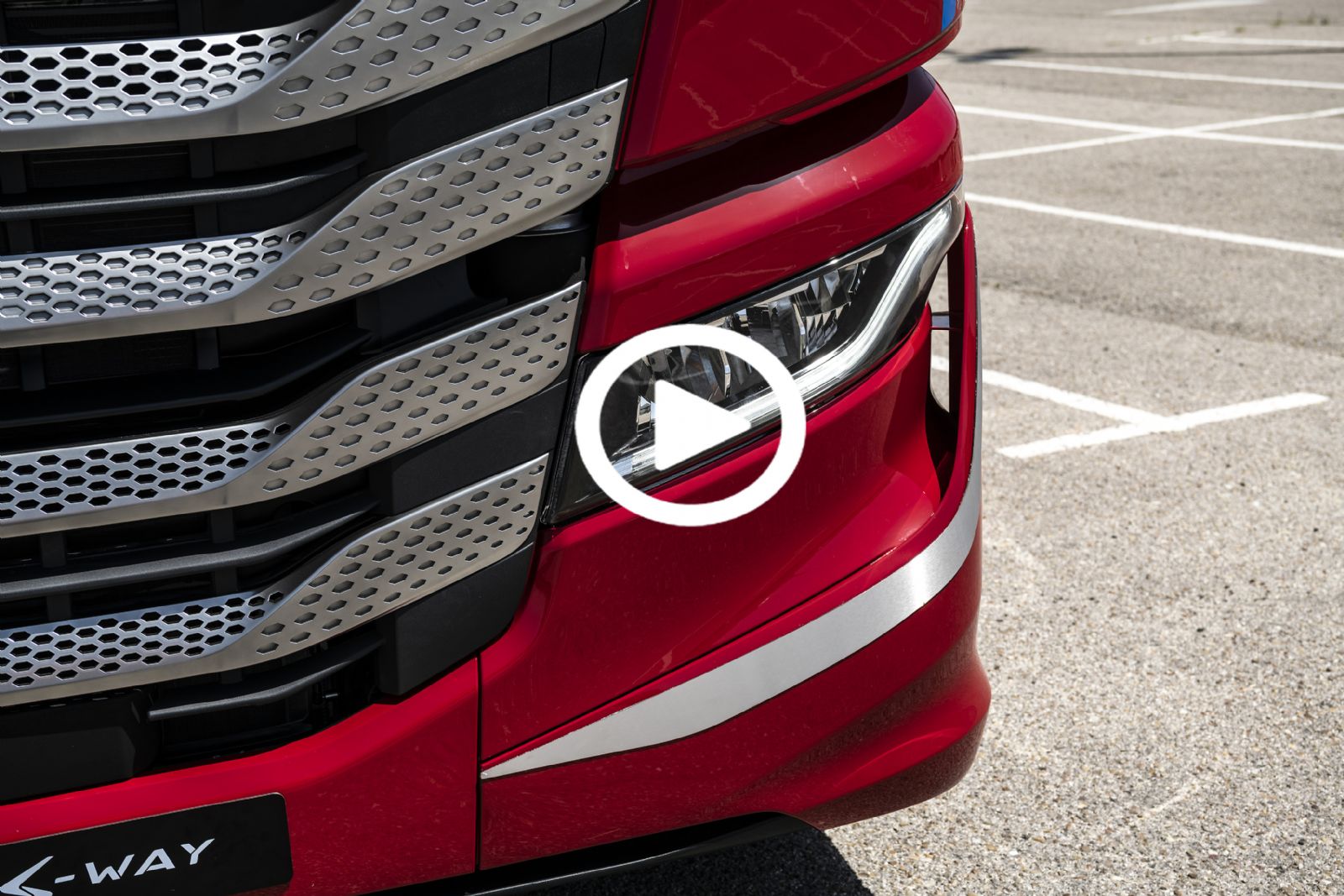 Η Iveco παρουσίασε τον διάδοχο του Stralis για τον κλάδο των διεθνών μεταφορών που θα φέρει την ονομασία «S-Way».