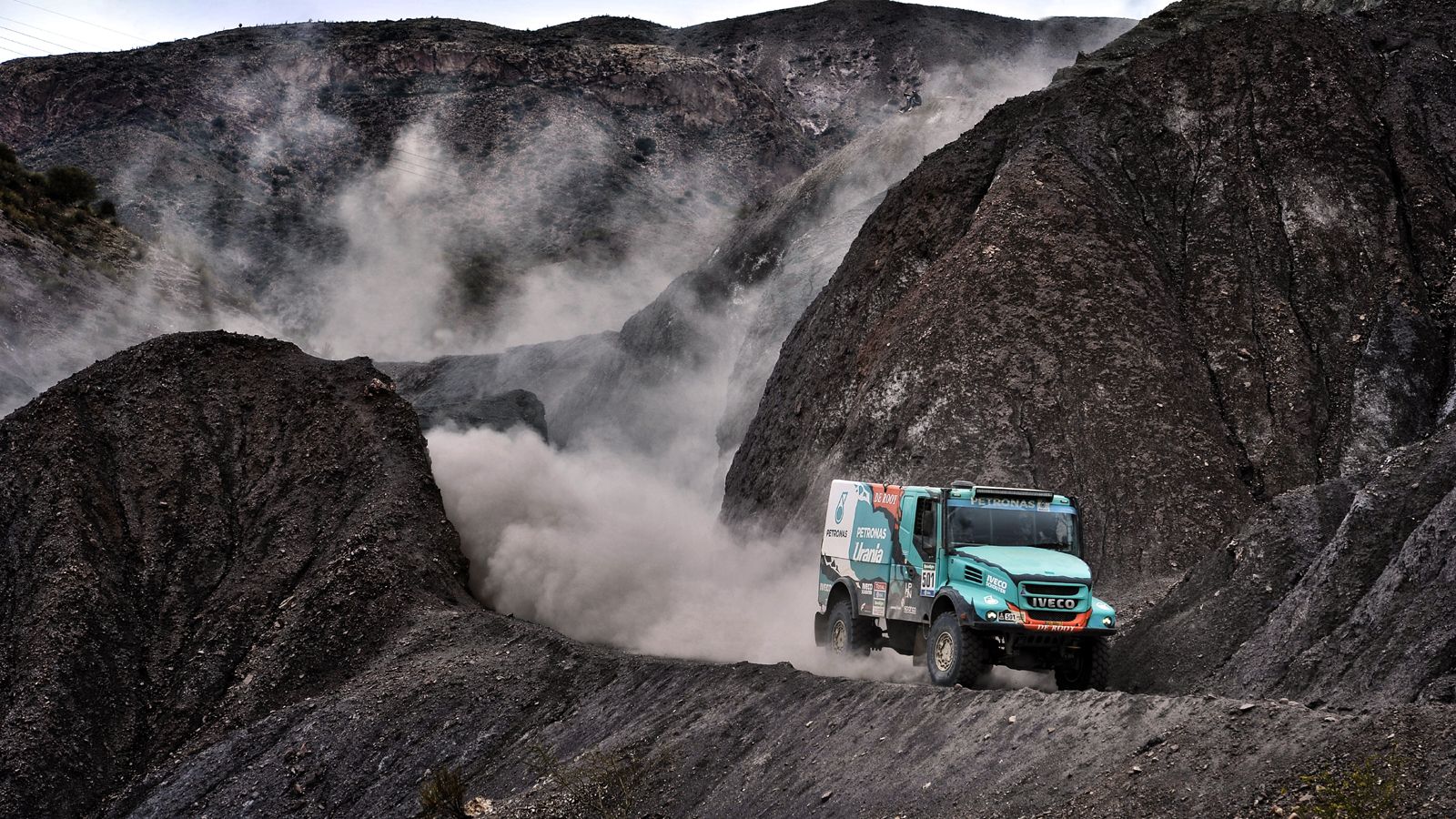Ο Ολλανδός Gerard De Rooy κατάφερε τελικά να τερματίσει πρώτος στην κατηγορία των φορτηγών στο φετινό Ράλι Dakar 2016.