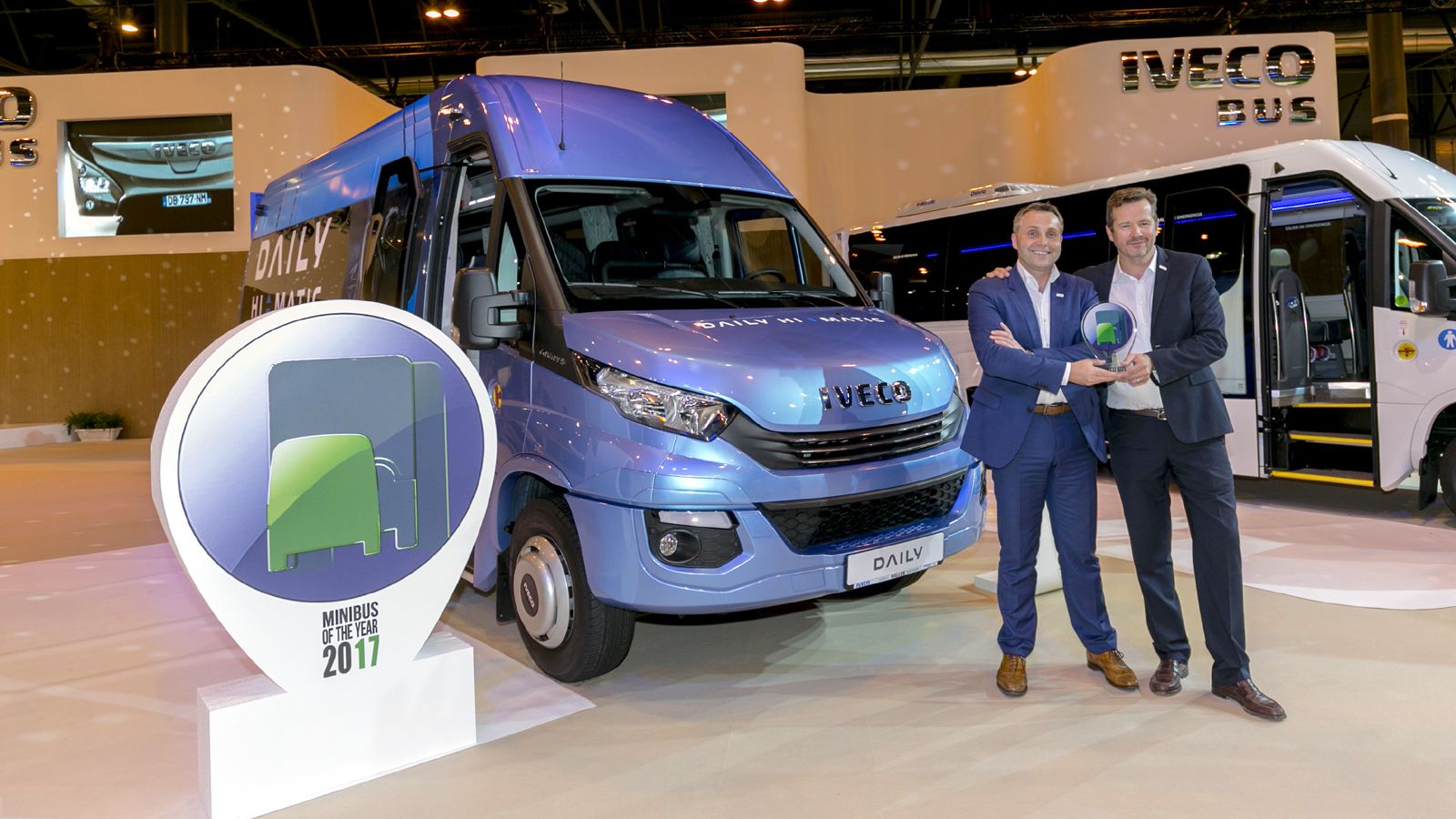Η επιβατική έκδοση «Tourys» του Iveco Daily, απέσπασε τον τίτλο του «International Minibus of the Year» για το 2017, στο πλαίσιο της έκθεσης «FIAA» τη