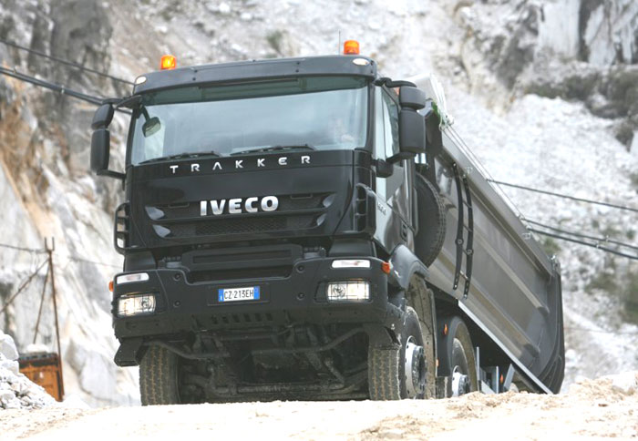 Στην BAUMA τo νέο Trakker