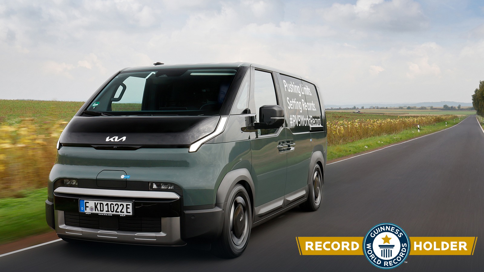 To Kia PV5 κατάφερε να μπει στο βιβλίο των Ρεκόρ Guinness διανύοντας 693,4km με μια φόρτιση! 