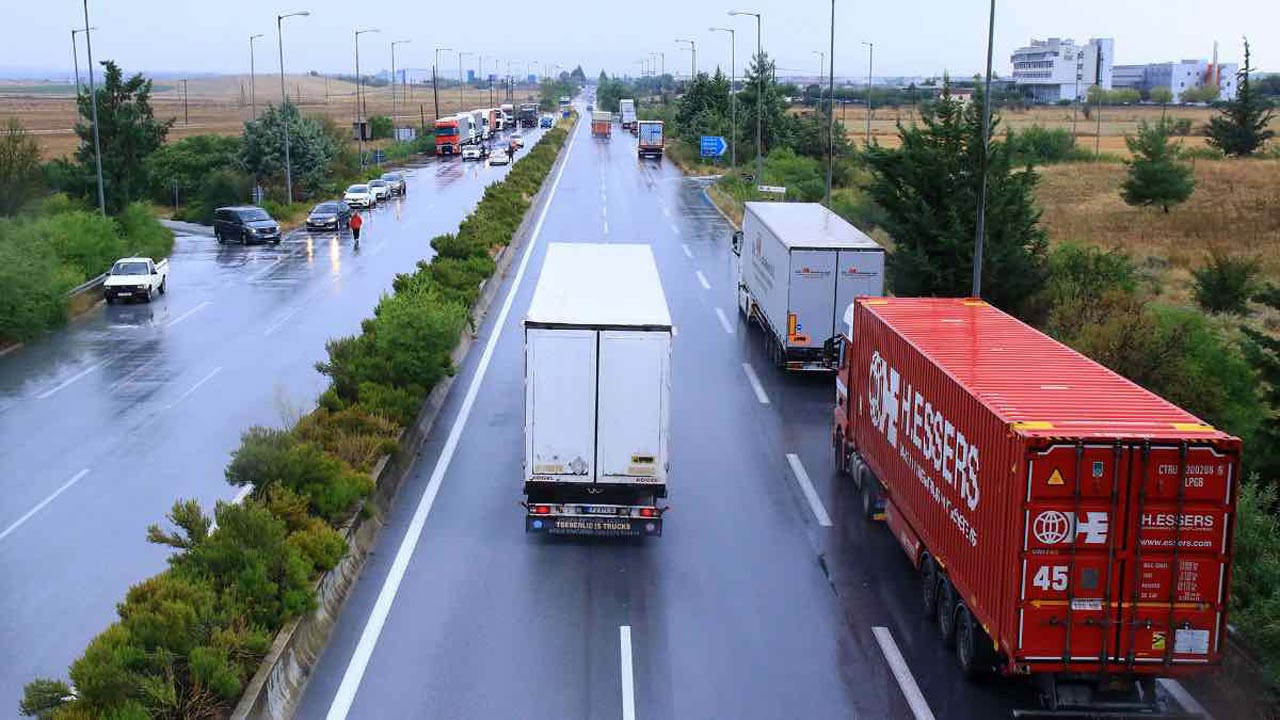 Αρκετά γερασμένος είναι στην πλειοψηφία του ο στόλος των επιβατικών αυτοκινήτων στην Ελλάδα, σύμφωνα με τον ΣΕΑΑ.
