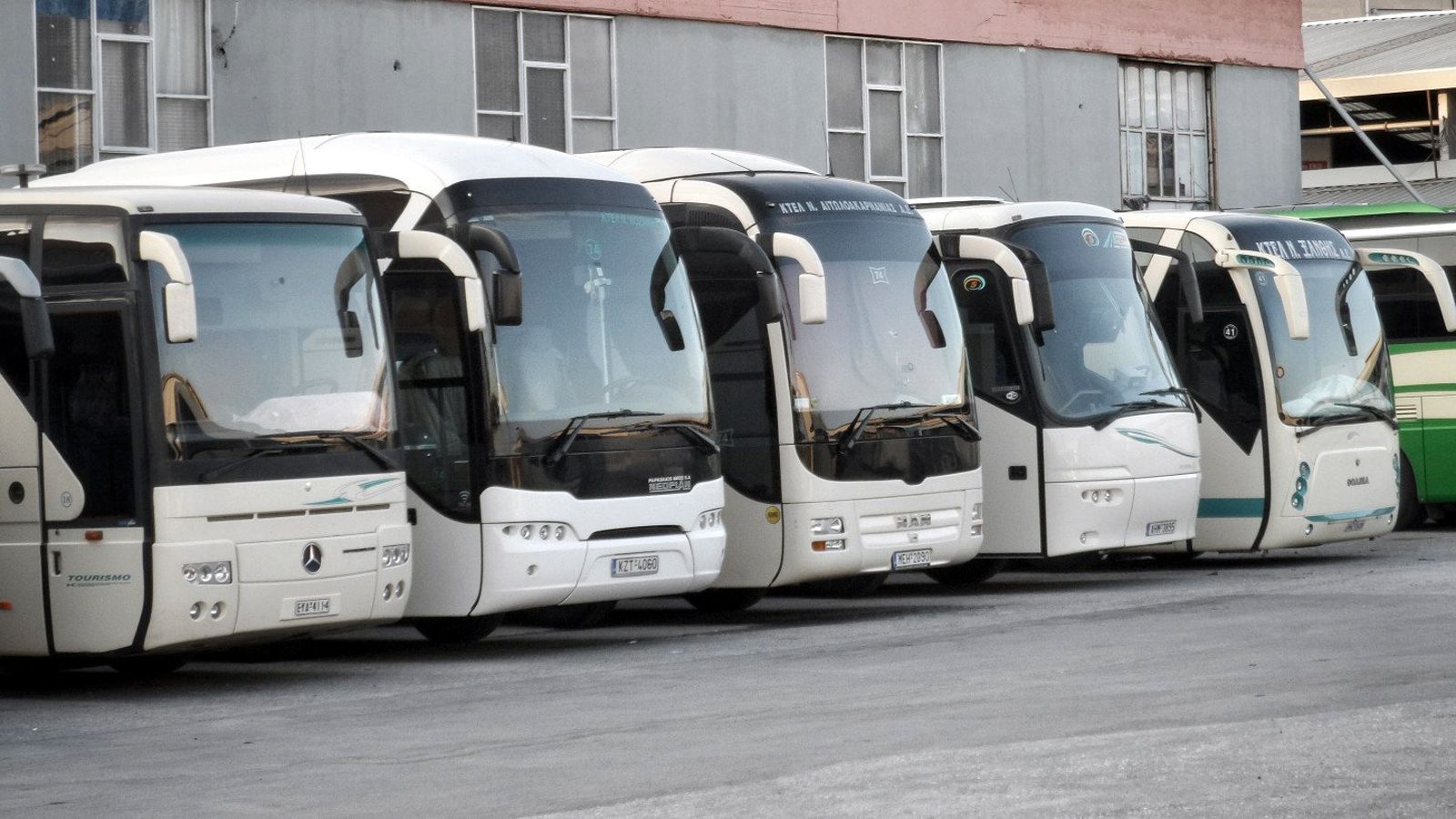 Το υπουργείο Μεταφορών ενέκρινε τελικά την πρόταση της ΠΟΑΣ για την εγκατάσταση συστήματος ηλεκτρονικού εισιτηρίου σε 32 αστικά ΚΤΕΛ της επικράτειας. 