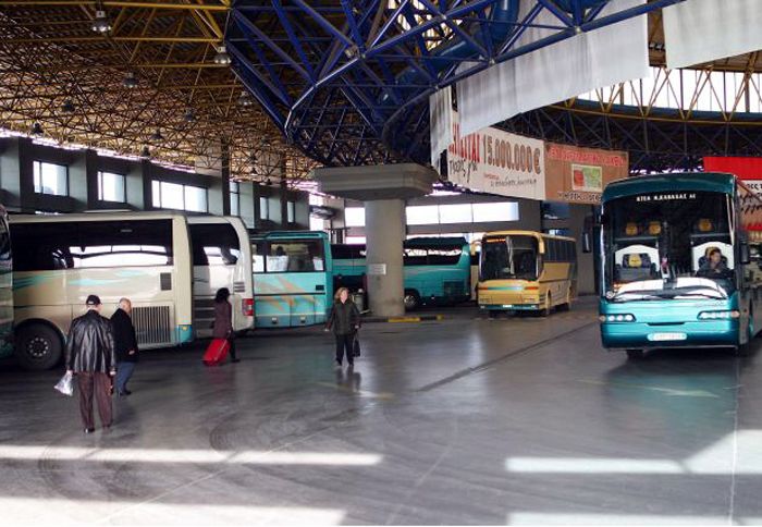 Το… ασκό του Αιόλου για απολύσεις χωρίς όρια στα ΚΤΕΛ όλης της χώρας προσπαθεί να περάσει δια της «πλαγίας οδού» η κυβέρνηση με σχετικό ΠΔ.