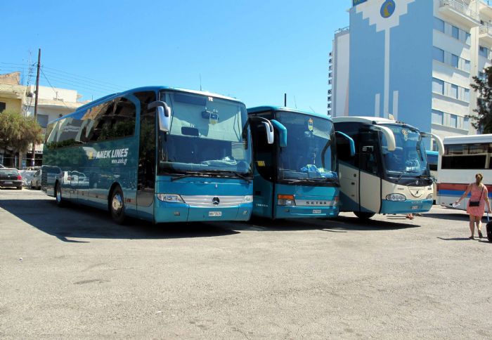 Πρόστιμα έως 3.000 ευρώ και άλλες κυρώσεις προβλέπονται για τις παραβάσεις στην λεωφορειακές γραμμές για τις εθνικές και διεθνείς γραμμές των ΚΤΕΛ.