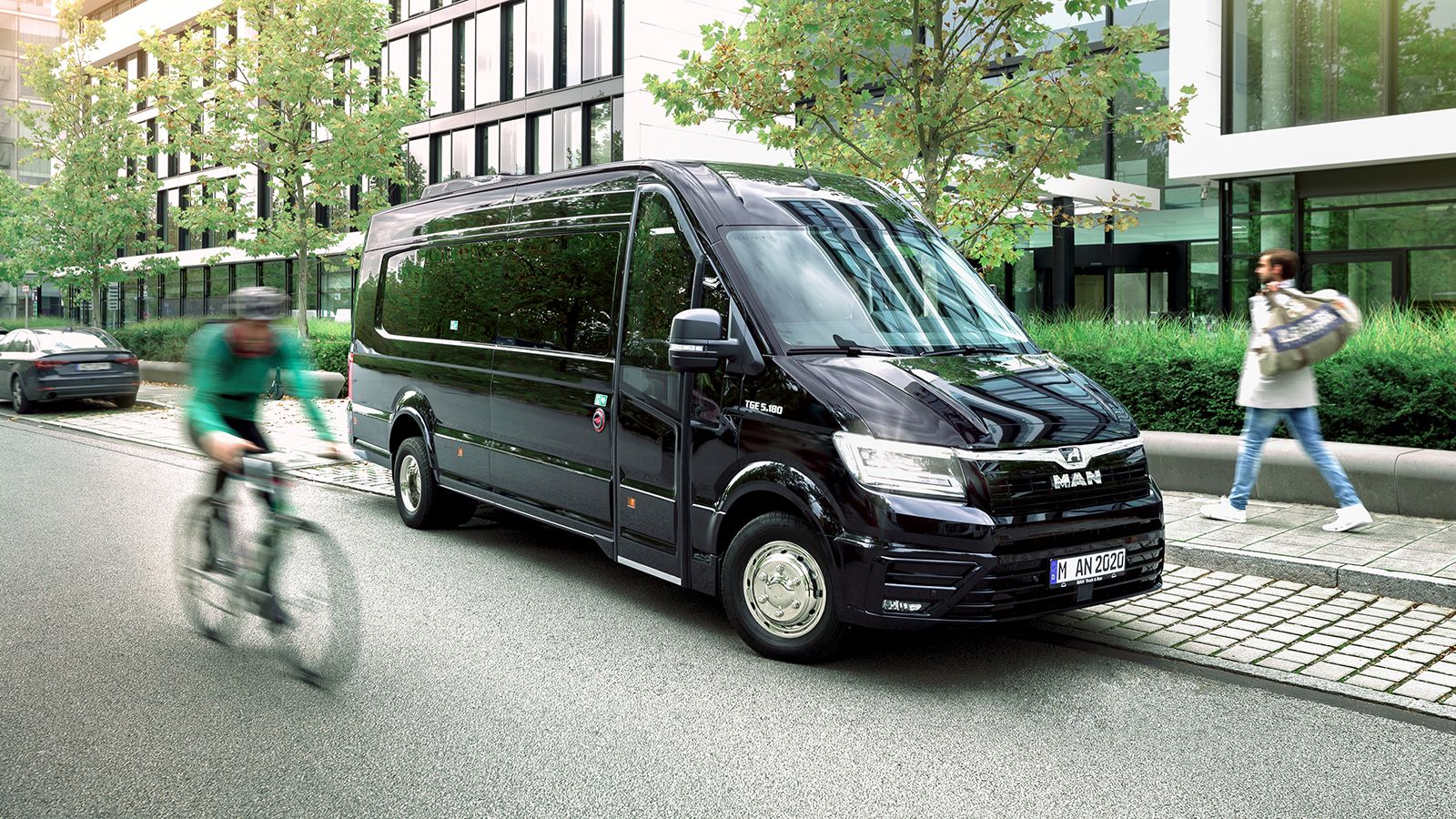 Υπεύθυνη για την κατασκευή του TGE Coach είναι η εταιρεία Altas από τη Λιθουανία ενώ… 