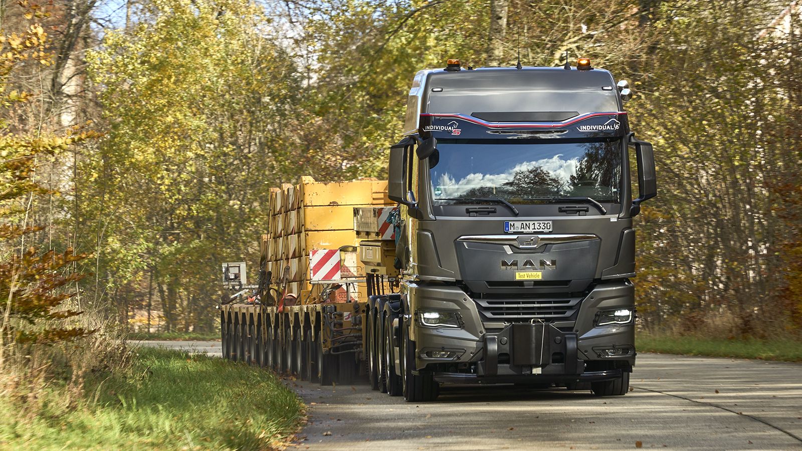 Η νέα «heavy-duty» έκδοση του TGX για φορτία έως 250t., κατασκευάζεται εξ ολοκλήρου από τη ΜΑΝ στις γραμμές του Μονάχουν και του Wittling. 