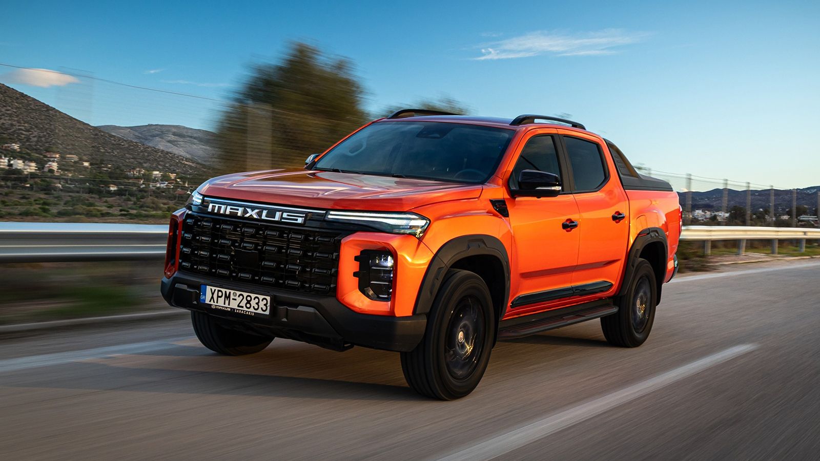 Maxus T60 Max Pick-Up: κίνηση στην άσφαλτο, εμπρός 3/4