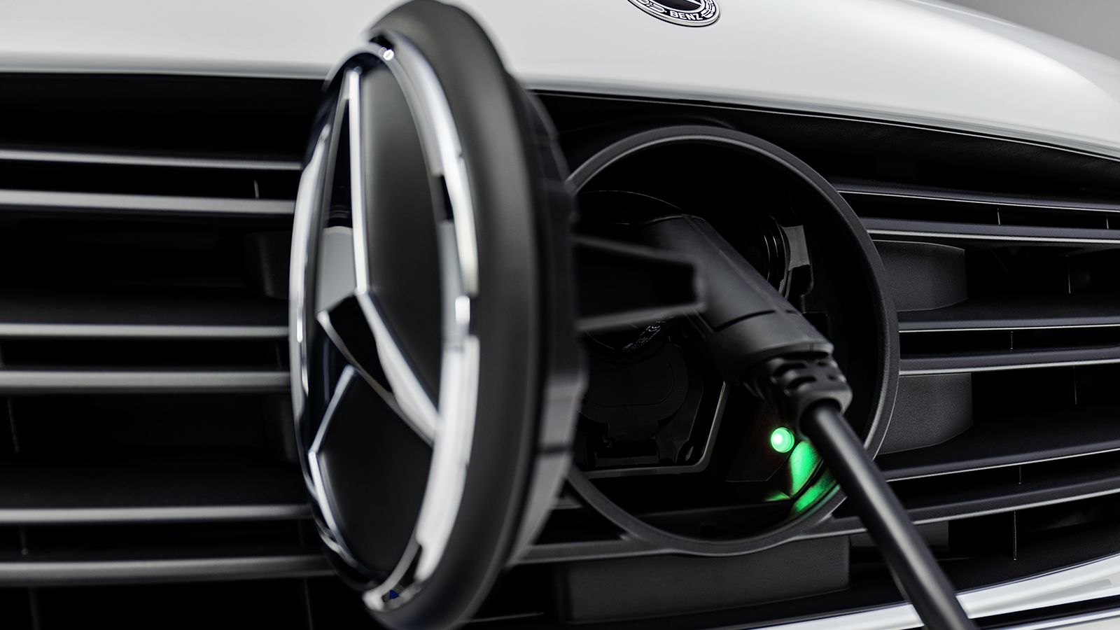 Με ηλεκτροκίνητα 102hp και μπαταρίες 44kWh, το eCitan θα έχει μέγιστη αυτονομία 285km.