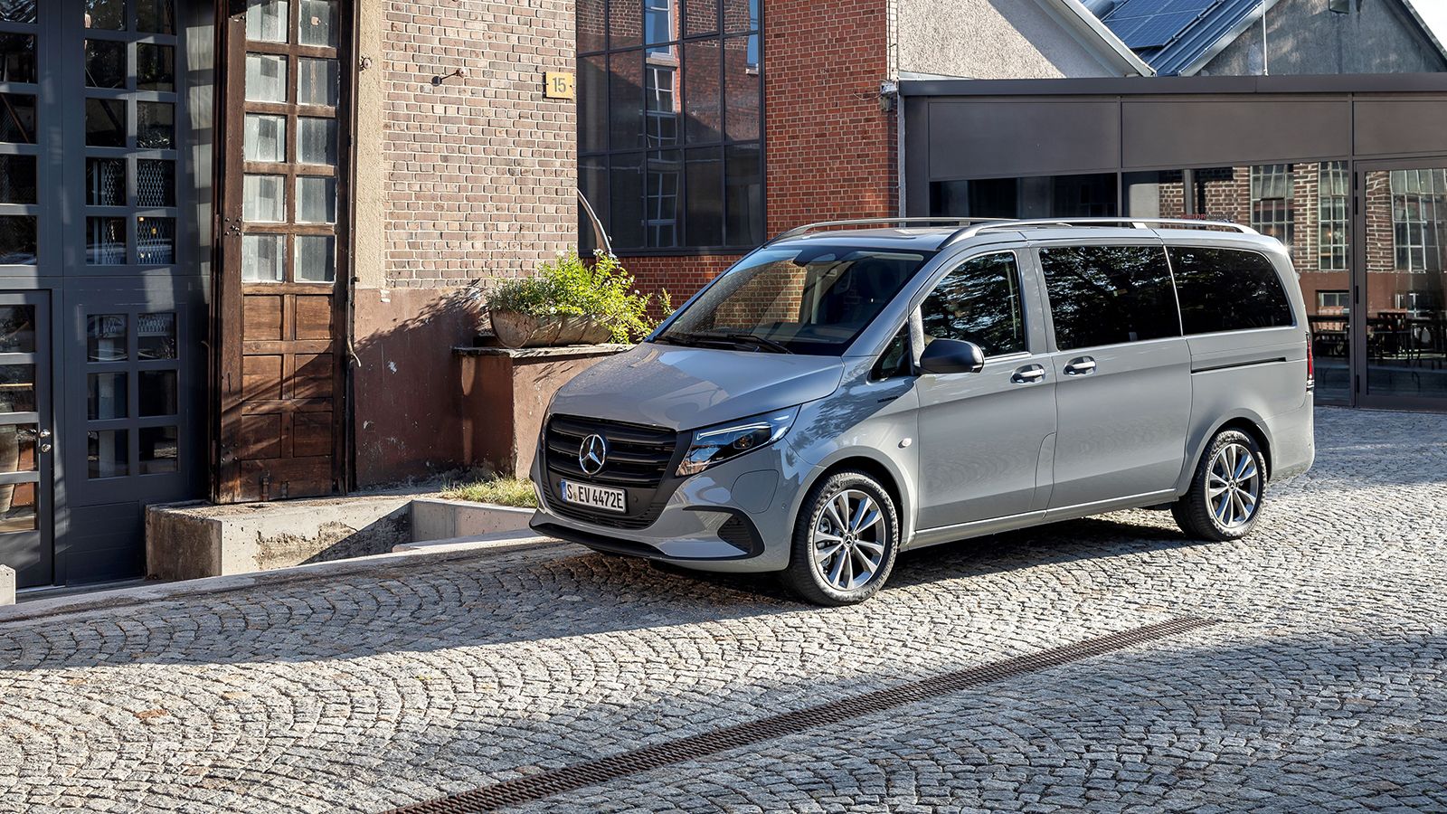 Mercedes-Benz Vito Tourer σε κίνηση