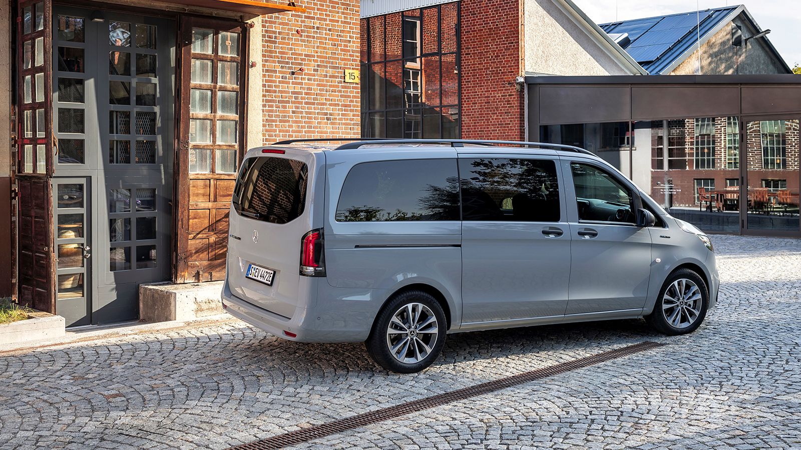 Mercedes-Benz Vito Tourer στατικό, πλαϊνή όψη