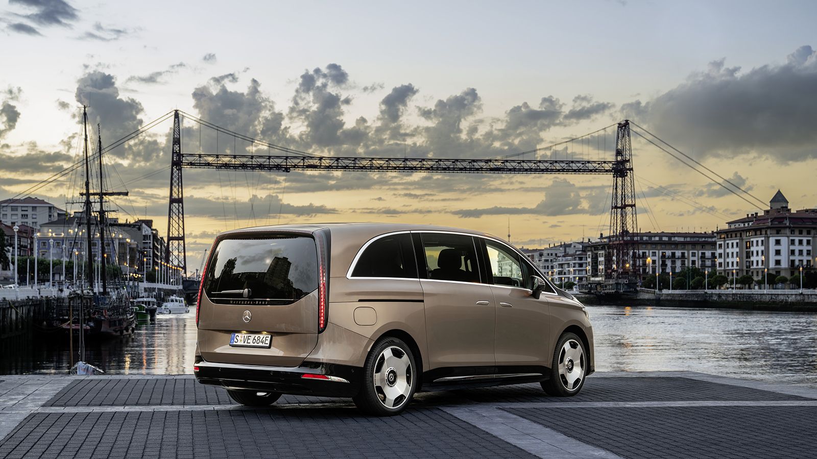 Mercedes-Benz VLE: στατικό, πίσω όψη