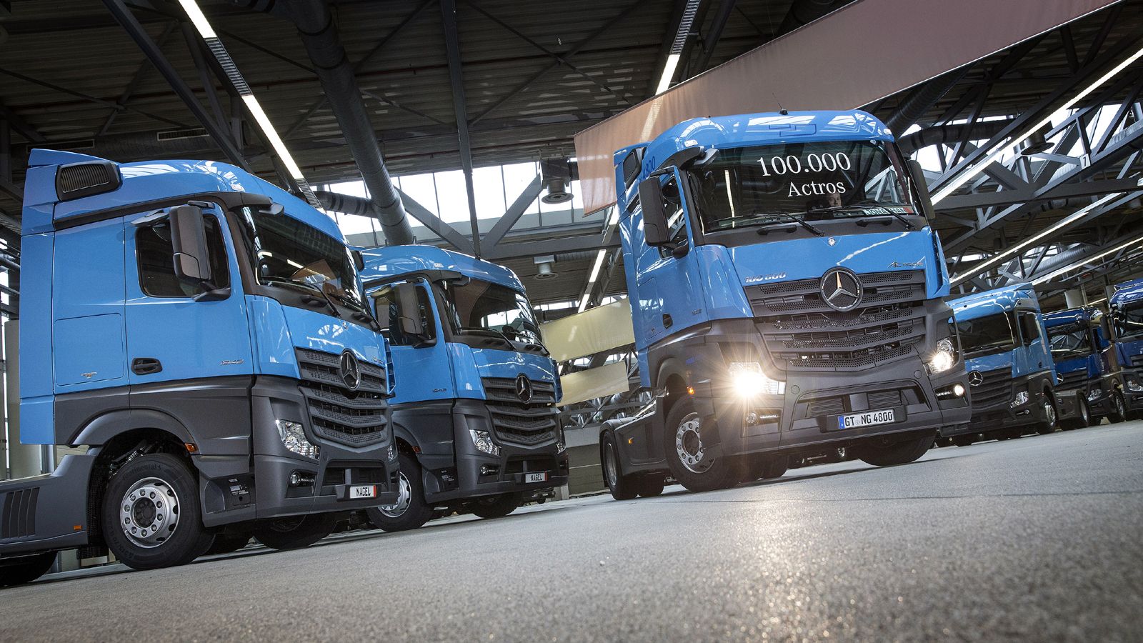 Η παραγωγή του νέου Mercedes-Benz Actros συμπλήρωσε τον αριθμό ορόσημο των 100.000 οχημάτων.