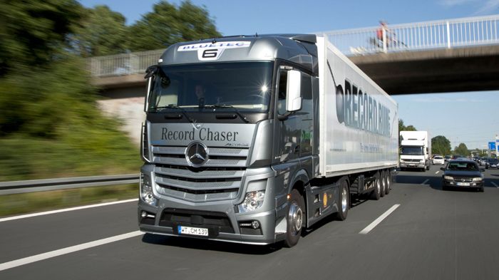 Την πρώτη θέση στις πανευρωπαϊκές πωλήσεις τρακτόρων κατείχε μέσα στο 2012 το Mercedes-Benz Actros.