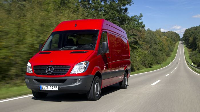Όλοι οι κάτοχοι ενός Mercedes-Benz Sprinter με Adaptive ESP, θα μπορούν πλέον να τοποθετήσουν και το «Crosswind Assist» στο δίκτυο της εταιρείας.