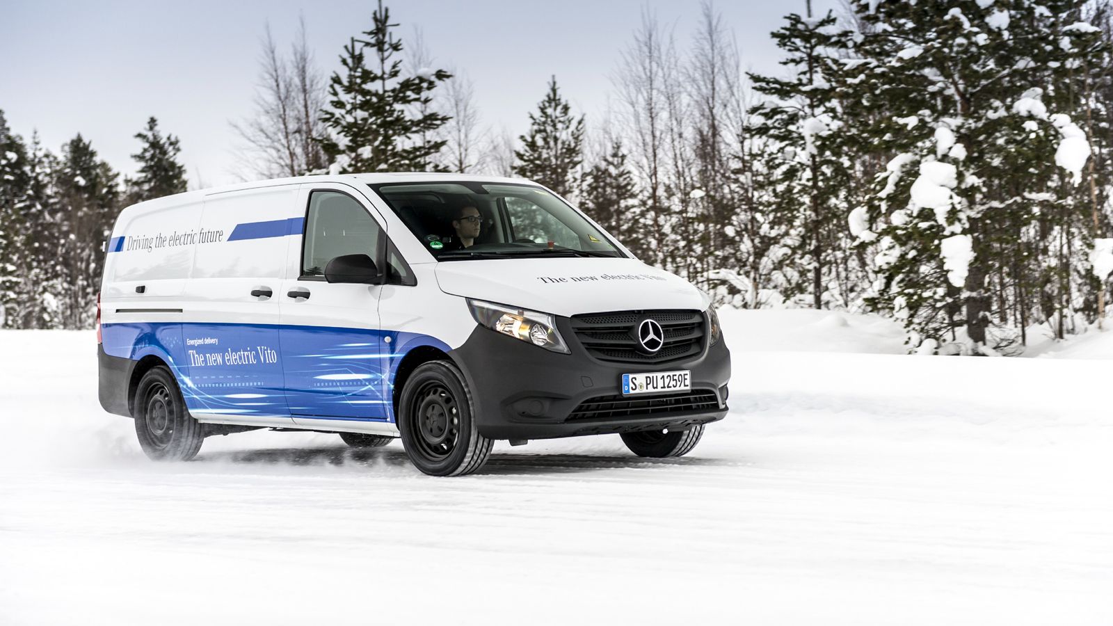 Σε ακραίες κλιματολογικές συνθήκες στον Αρκτικό Κύκλο συνεχίζεται η εξέλιξη του νέου ηλεκτροκίνητου Mercedes-Benz eVito.