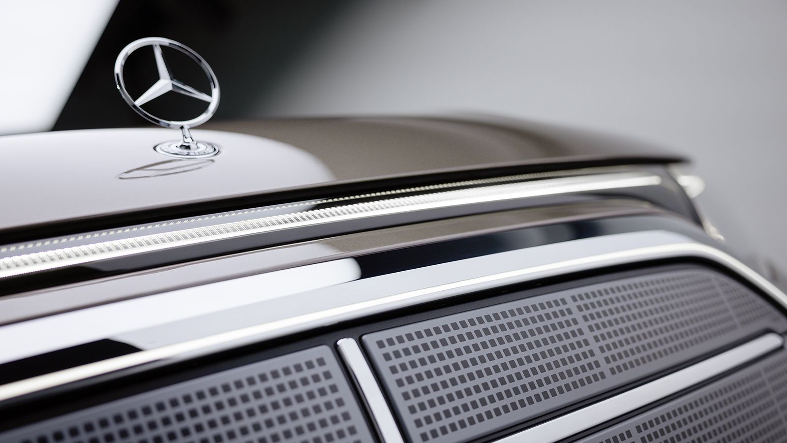 Για όσους κατόχους το επιθυμούν, η Mercedes-Benz θα επαναφέρει στο αστέρι στο καπό της VLE. 