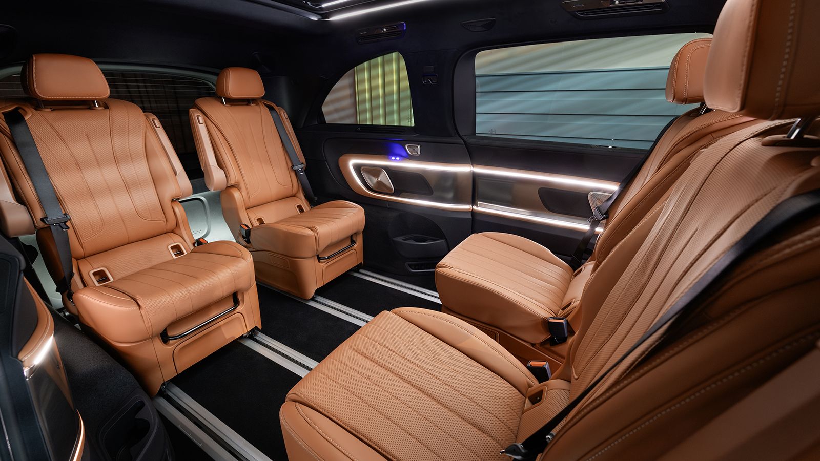 Mercedes-Benz VLE: Νέα πολυθέσια λιμουζίνα