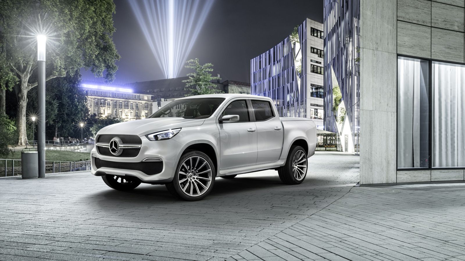 Δείτε σε live-streaming την επίσημη παρουσίαση του νέου Pick-Up της Mercedes-Benz, Χ-Class, από την εκδήλωση που πραγματοποιείται στη Ν. Αφρική!