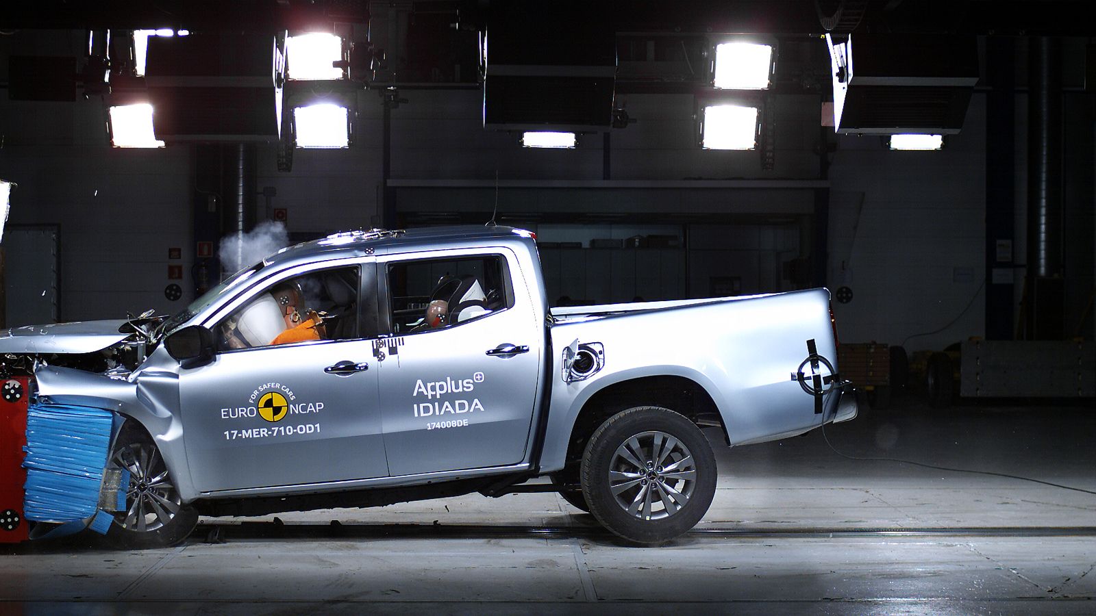 Βαθμολογία πέντε αστέρων απέσπασε στις δοκιμές πρόσκρουσης του Euro NCAP το νέο Pick-Up της Mercedes-Benz…