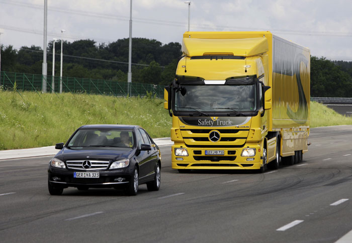 Τα συστήματα ασφάλειας της Mercedes-Benz