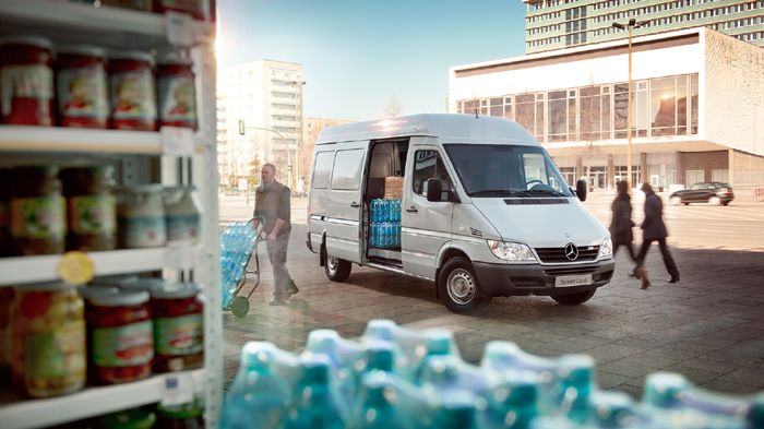 Η GAZ άρχισε την εκ νέου παραγωγή και διάθεση της προηγούμενης γενιάς του Mercedes-Benz Sprinter στην αγορά της Ρωσίας.